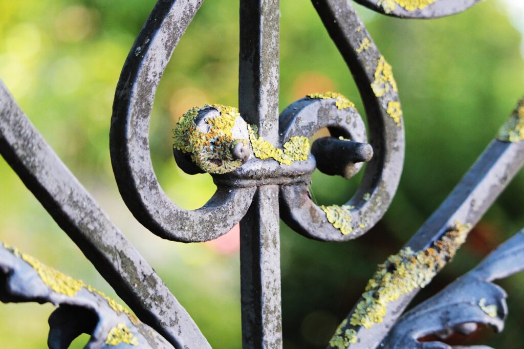 4 Causes of Fence Damage hercules gsa